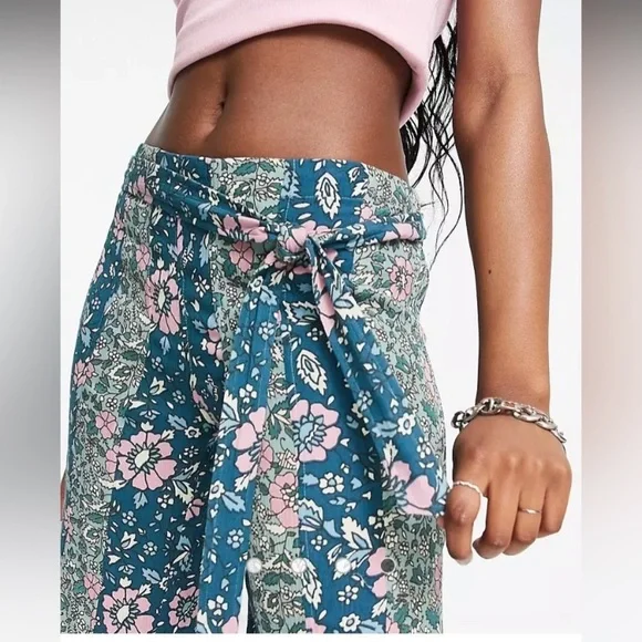 New Free People Bali Sultry Boho Flare Pants Sage  size S - Picture 3 of 8